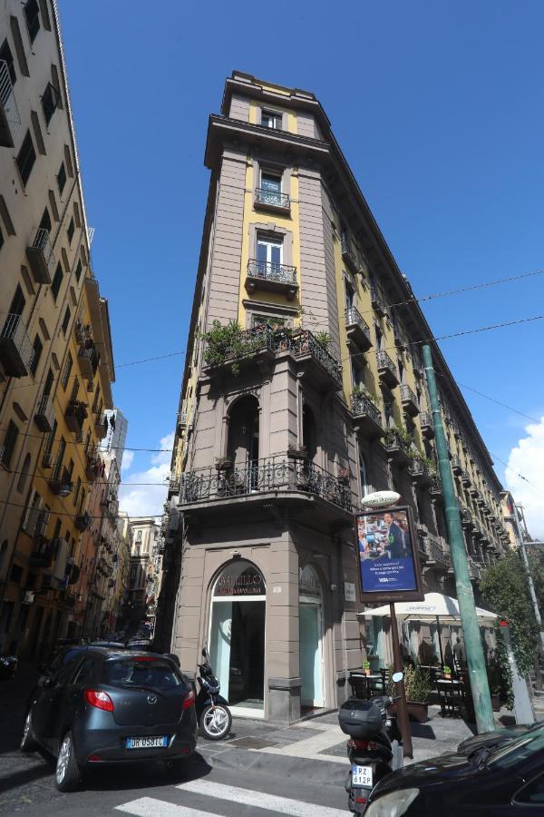 Appartement L'Antico Borgo Angioino à Naples Extérieur photo