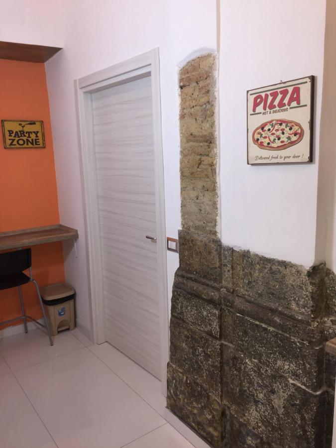 Appartement L'Antico Borgo Angioino à Naples Extérieur photo